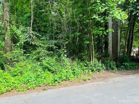 5614 Pine St, Charlotte, NC 28269