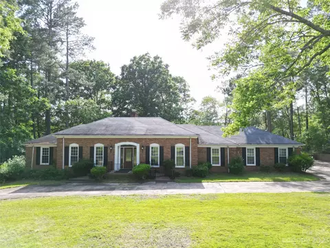 141 Lennox Dr, Wadesboro, NC 28170