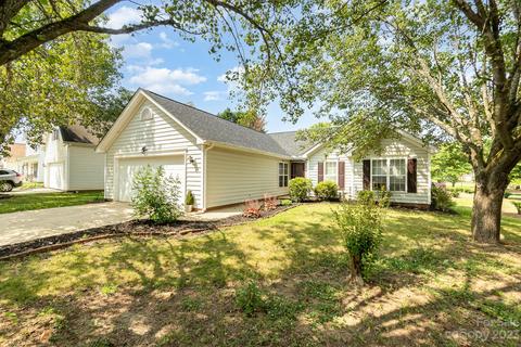 7414 Sparkleberry Dr, Indian Trail, NC 28079