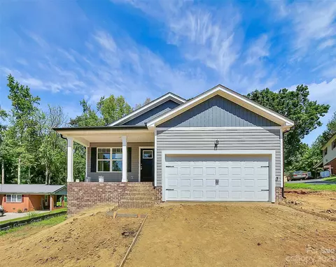 1016 Robinhood Ln, Kannapolis, NC 28081