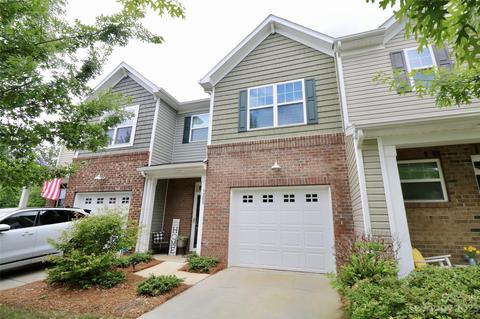 3205 Yarmouth Ln, Gastonia, NC 28056