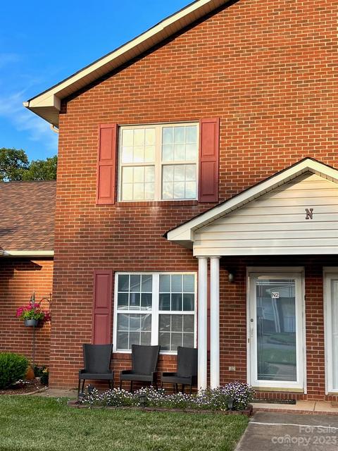 102 Brandywine Dr NE #N2, Conover, NC 28613
