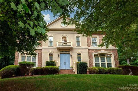 7101 Stonehaven Dr, Marvin, NC 28173