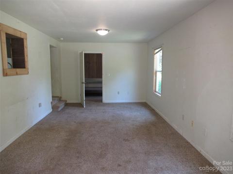 2181 Lofty Pine Ln, Lenoir, NC 28645 photo 5