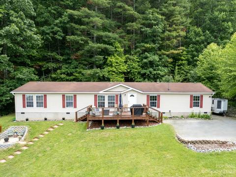 30 Danielle Dr, Penrose, NC 28766 photo 2