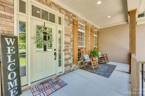 5852 Johnson Rd, Clover, SC 29710 photo 3