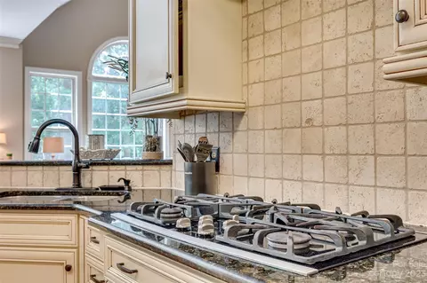 5852 Johnson Rd, Clover, SC 29710 photo 20