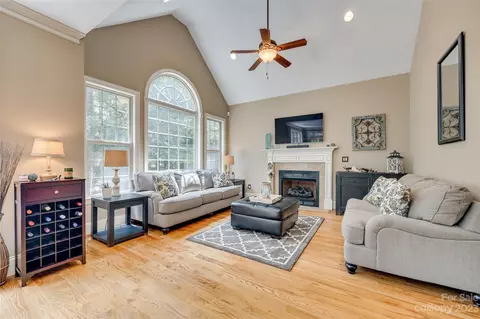 5852 Johnson Rd, Clover, SC 29710 photo 17