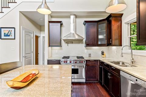 837 Waters Edge Dr, Nebo, NC 28761 photo 8