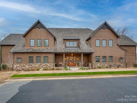 275 Clubhouse Ln #C-101, Mill Spring, NC 28756