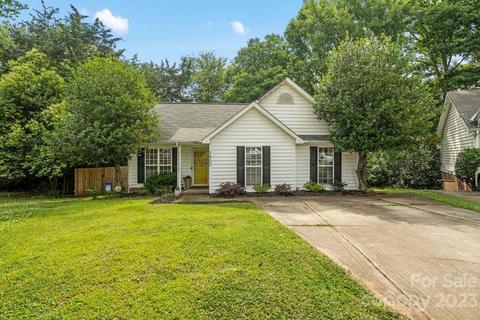 7900 Maple Valley Pl, Charlotte, NC 28210