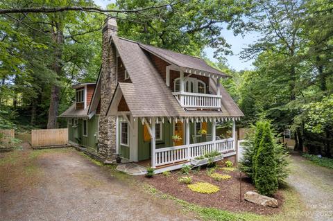 27 Pace St, Saluda, NC 28773 photo 4