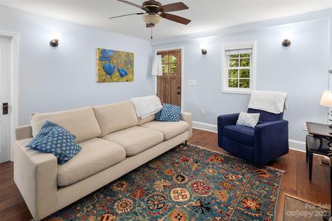 27 Pace St, Saluda, NC 28773 photo 8