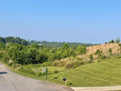 240 Eagleview Ln, Marshall, NC 28753 photo 45