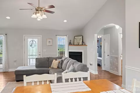240 Eagleview Ln, Marshall, NC 28753 photo 22