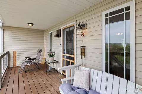 240 Eagleview Ln, Marshall, NC 28753 photo 18