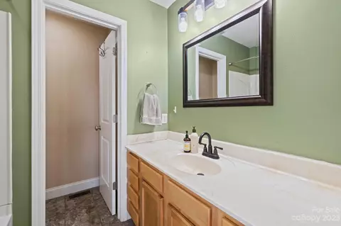 240 Eagleview Ln, Marshall, NC 28753 photo 29