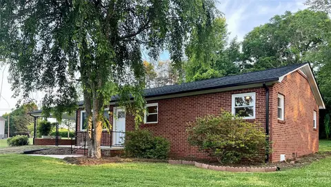 35 Circle Loop, Stony Point, NC 28678