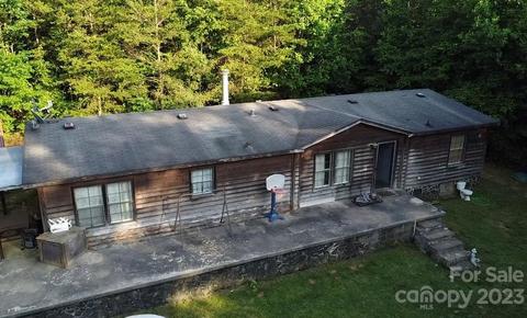 4738 Ruby Ln, Morganton, NC 28655 photo 2