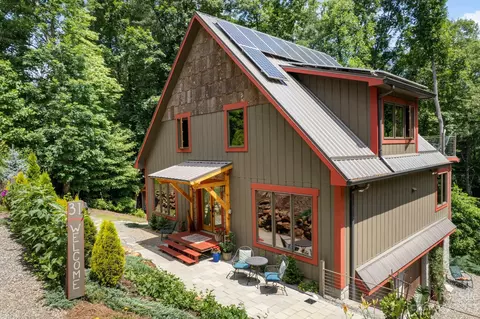 31 Foothills Rd, Asheville, NC 28804