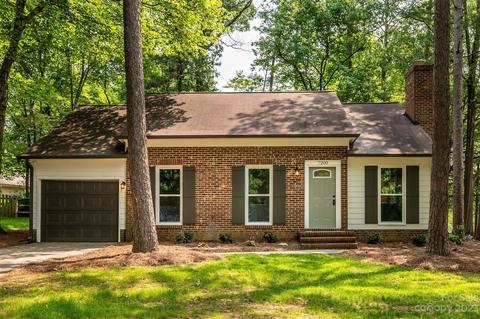 7200 Bradley Ct, Charlotte, NC 28227