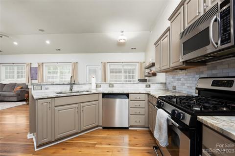 7219 Sedgebrook Dr W, Stanley, NC 28164 photo 6