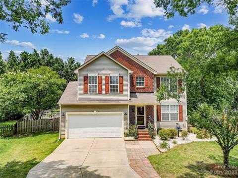 450 Sugar Maple Dr, Tega Cay, SC 29708