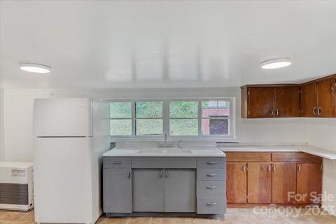 214 Plank Rd, Canton, NC 28716 photo 13