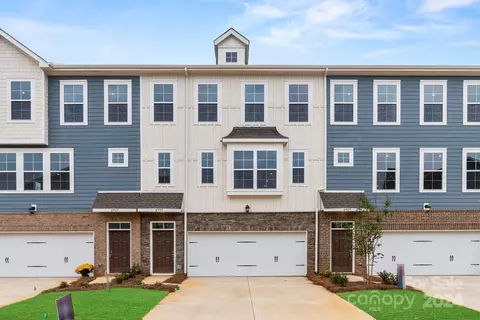 6993 Waterstone Dr, Sherrills Ford, NC 28673