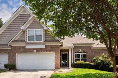 4348 Glenlea Commons Dr, Charlotte, NC 28216