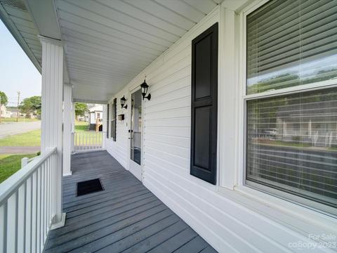 301 E 2nd St, Kannapolis, NC 28083 photo 30