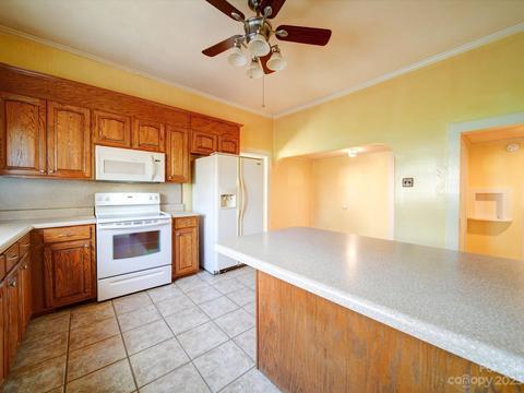 301 E 2nd St, Kannapolis, NC 28083 photo 5