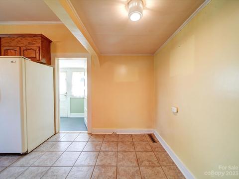 301 E 2nd St, Kannapolis, NC 28083 photo 6