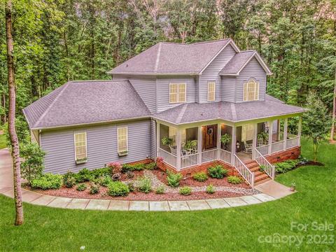 15633 Oxydendrum Hill Rd, Davidson, NC 28036