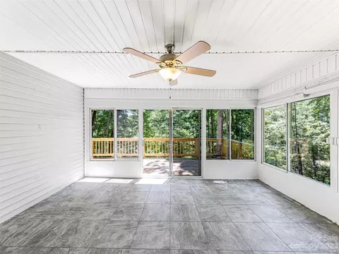 89 Canvasback Ct, Brevard, NC 28712 photo 10