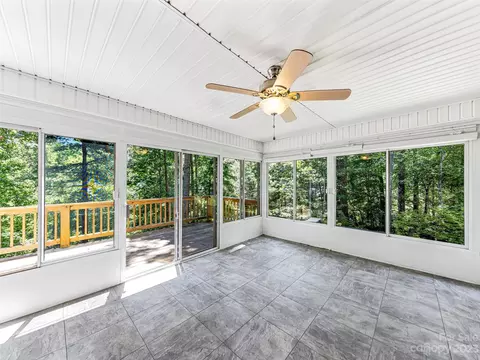89 Canvasback Ct, Brevard, NC 28712 photo 11