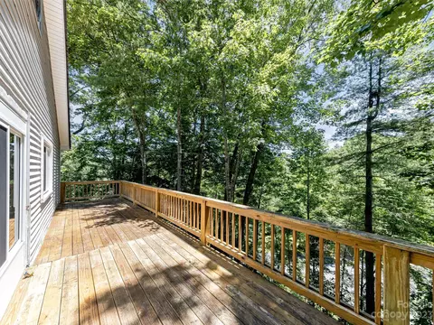 89 Canvasback Ct, Brevard, NC 28712 photo 12