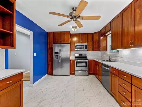89 Canvasback Ct, Brevard, NC 28712 photo 15
