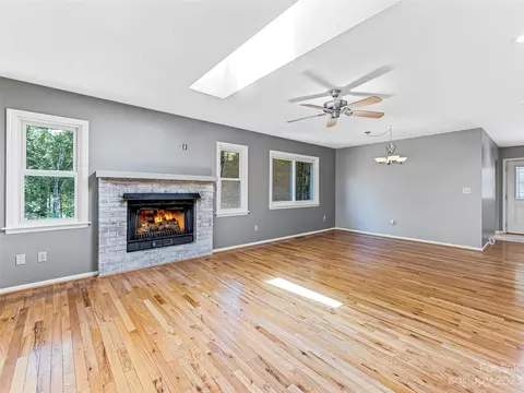 89 Canvasback Ct, Brevard, NC 28712 photo 7