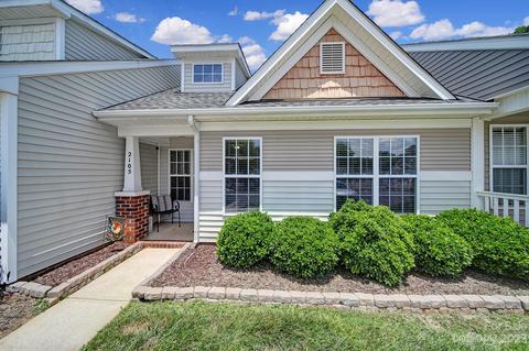 2105 Pavillion Ct, Rock Hill, SC 29732