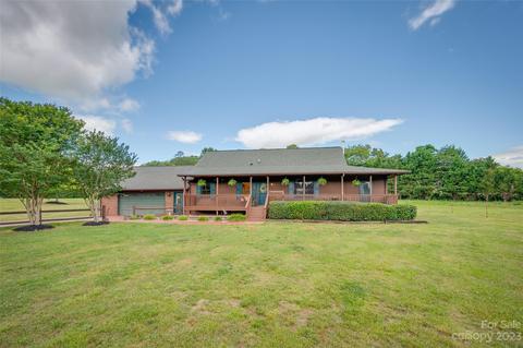 120 Emerald Pkwy, Rutherfordton, NC 28139