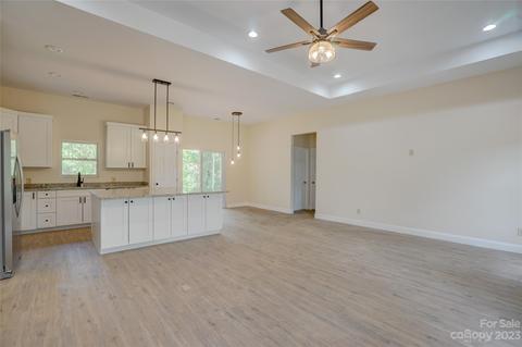 200 Crestview Hts, Sylva, NC 28779 photo 4