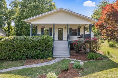 11 Wilson Creek Dr, Asheville, NC 28803
