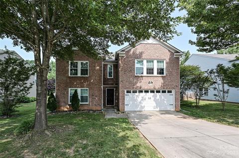 1031 Wind Carved Ln, Monroe, NC 28110