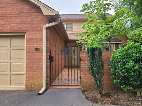 840 1st Ne St NE, Hickory, NC 28601