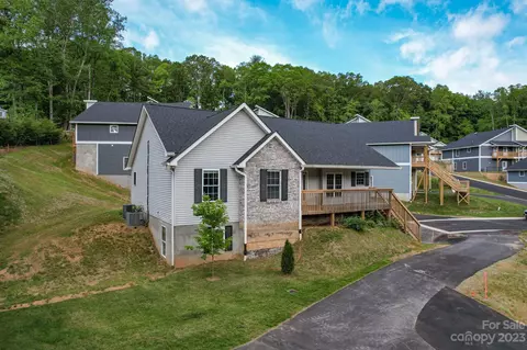 401 Little Sycamore 101 Ln #101, Asheville, NC 28805