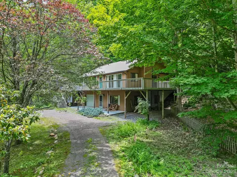 97 Rainbow Ln, Burnsville, NC 28714