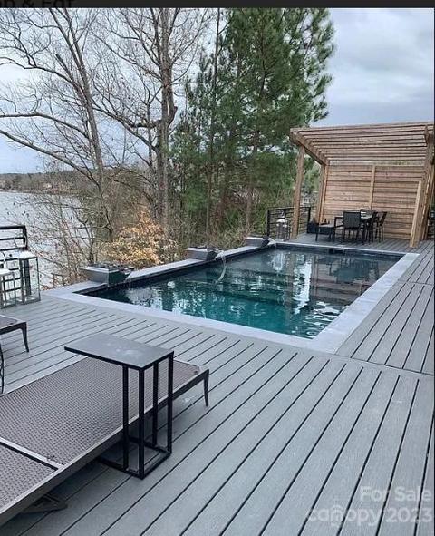 29012 Silver Fox Dr, Tega Cay, SC 29708