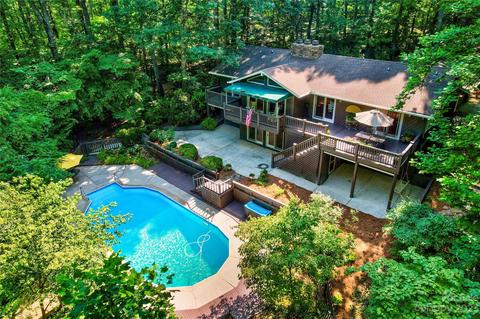 17925 Pages Pond Ct, Davidson, NC 28036