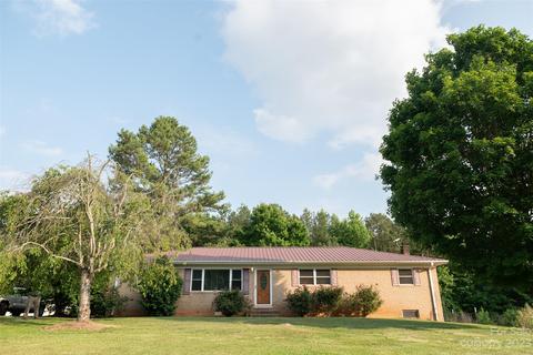 18428 Gaddis Rd, Oakboro, NC 28129